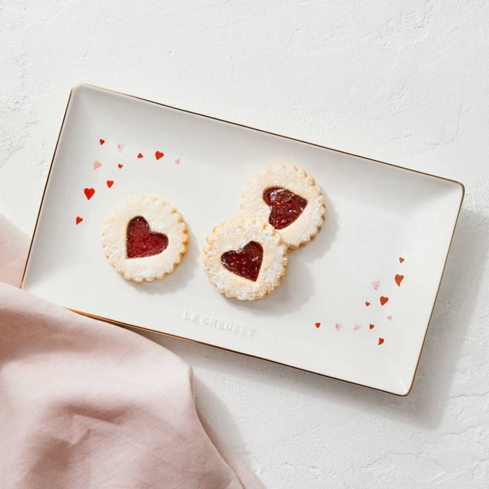 Brand New Le Creuset Stoneware L’Amour Heart Tray — so charming! ❤️🩷